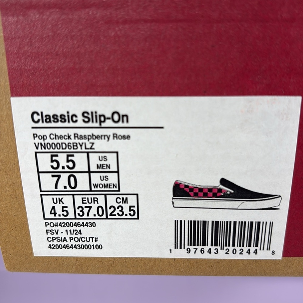 NWT Vans Classic Checkerboard Slip Ons in Raspberry and Black Women’s 7 - Picture 8 of 10